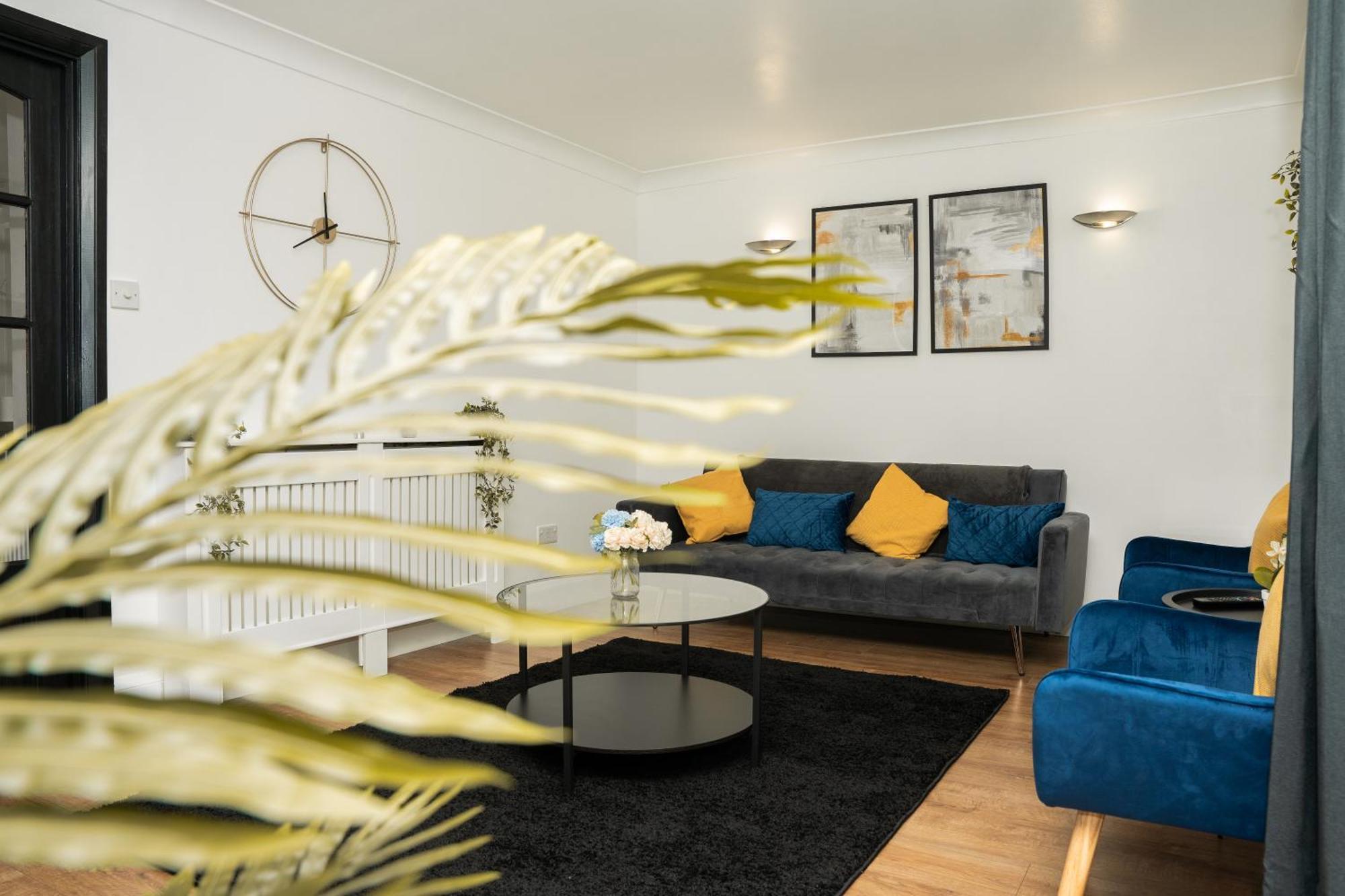 Villa Stylish 3 Bed House With Free Parking Leeds  Esterno foto
