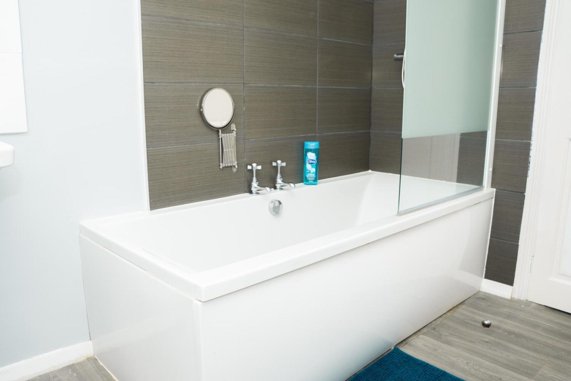 Villa Stylish 3 Bed House With Free Parking Leeds  Esterno foto